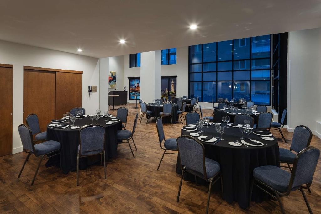 هتل مونترال برشا